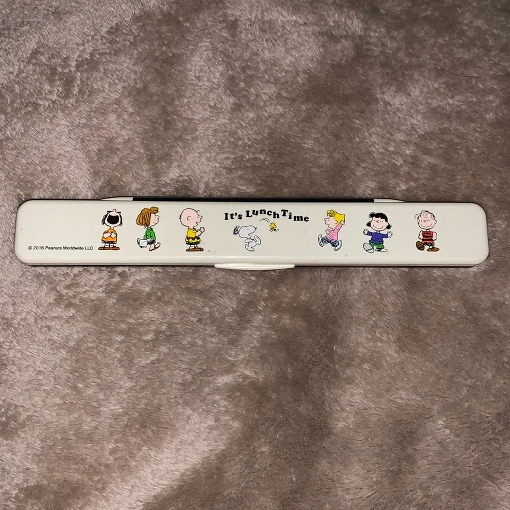 Snoopy chopstick holder with Charlie Brown - Picture 1 of 2